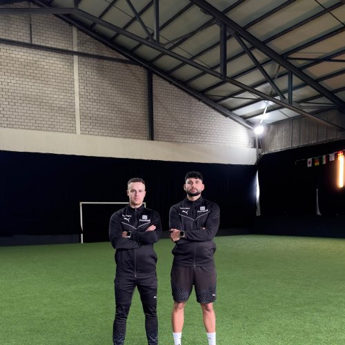 Indoor-Fussballhalle für Trainings, Events, Bubble Ball und mehr